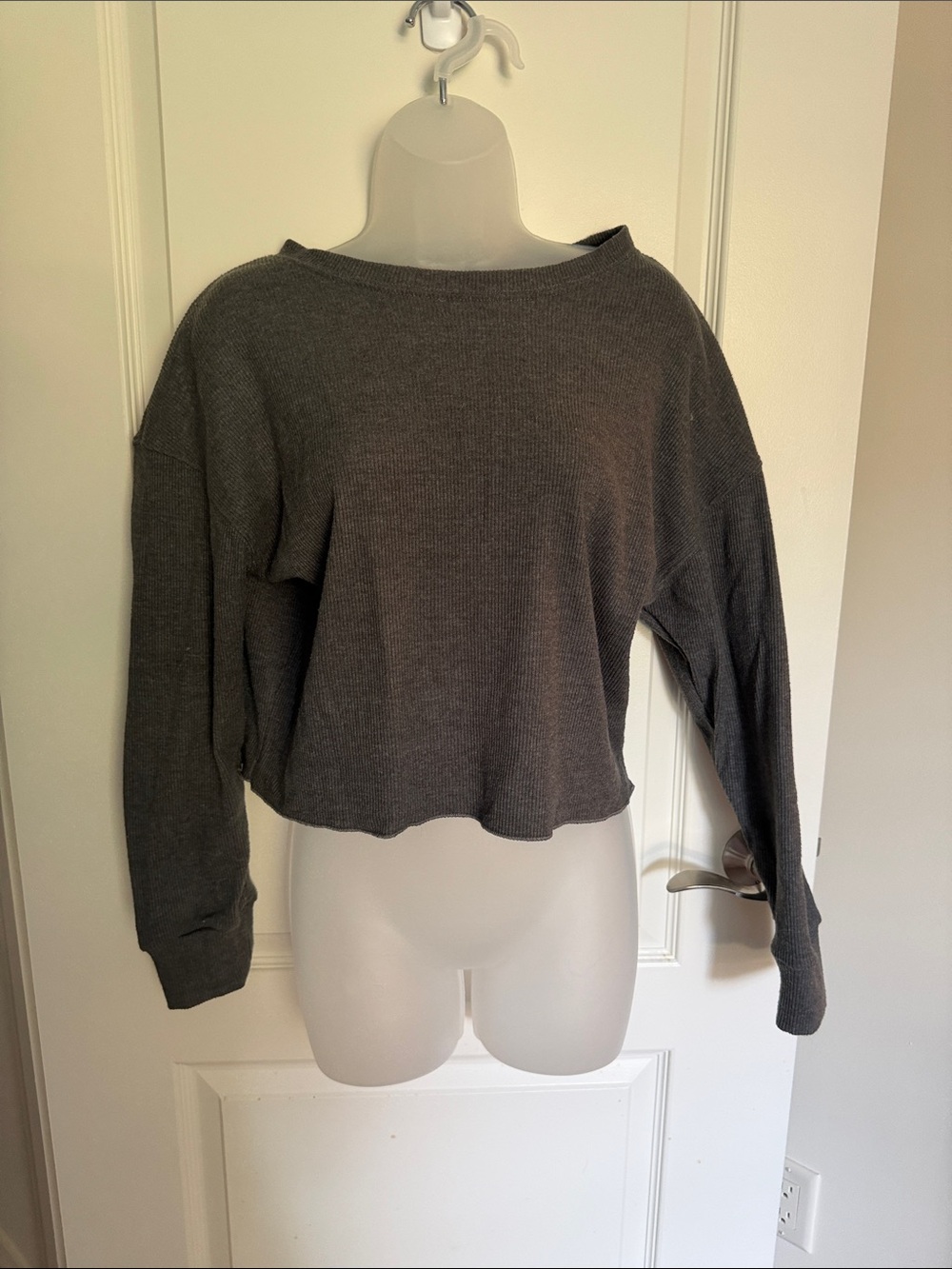 Perfectwhitetee Long-Sleeve Knit Top - Charcoal Gray size M